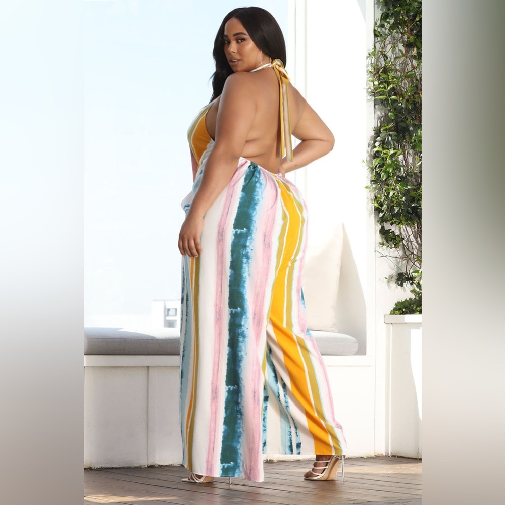 Fashion Nova NEW Maldives Halter Tie Printed Backless Jumpsuit Size 2X Wide leg - Picture 2 of 15
